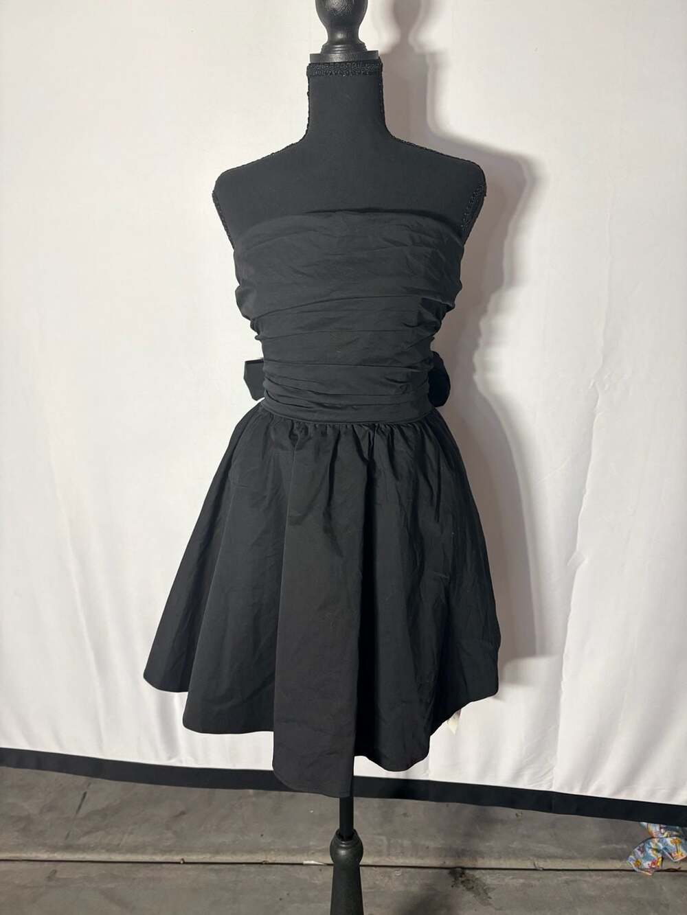 LuFeng Strapless Dress Size XL Black Bow Bubble Hem (121)